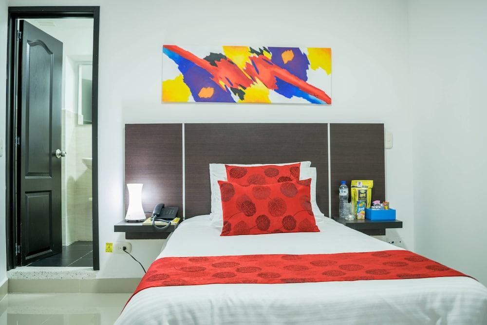 Hotel Montes De La Castellana Армения Екстериор снимка