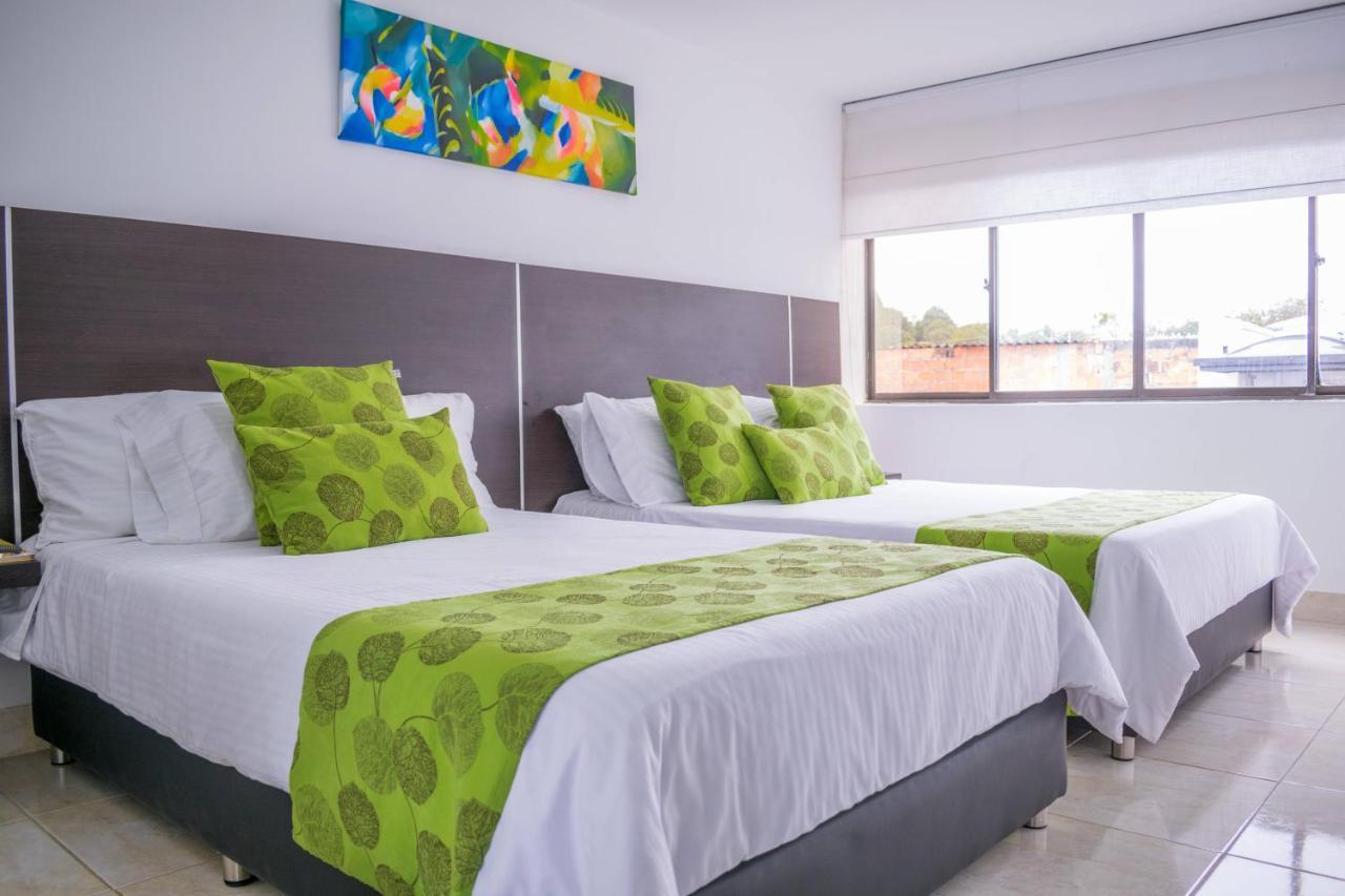 Hotel Montes De La Castellana Армения Екстериор снимка