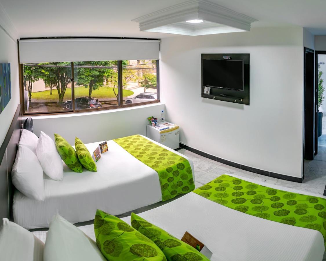 Hotel Montes De La Castellana Армения Екстериор снимка