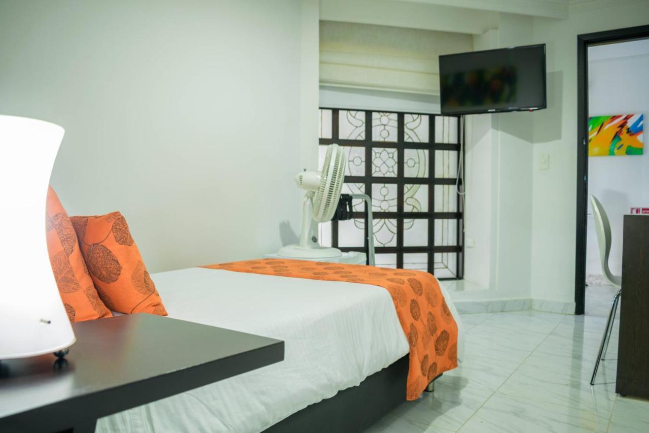 Hotel Montes De La Castellana Армения Екстериор снимка