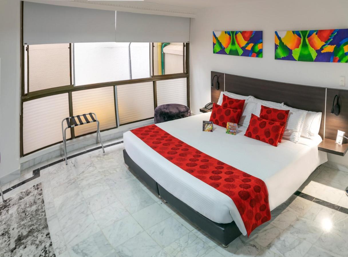 Hotel Montes De La Castellana Армения Екстериор снимка