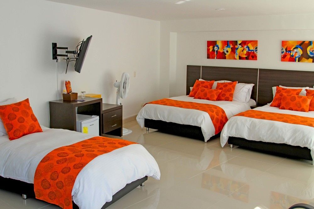 Hotel Montes De La Castellana Армения Екстериор снимка