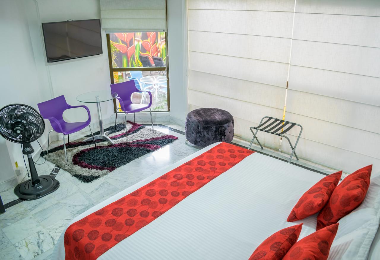 Hotel Montes De La Castellana Армения Екстериор снимка